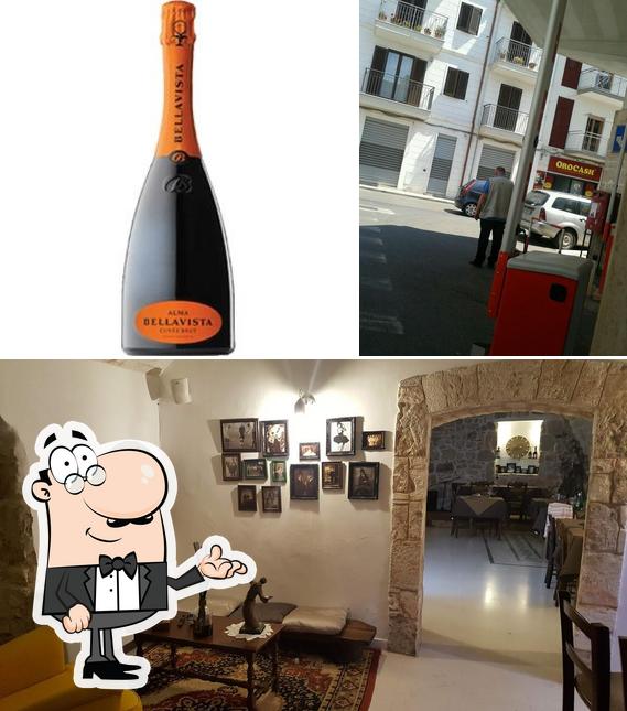 La interni e vino del ristorante