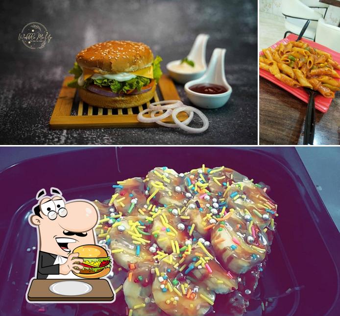 Hamburger at Waffle Me Up
