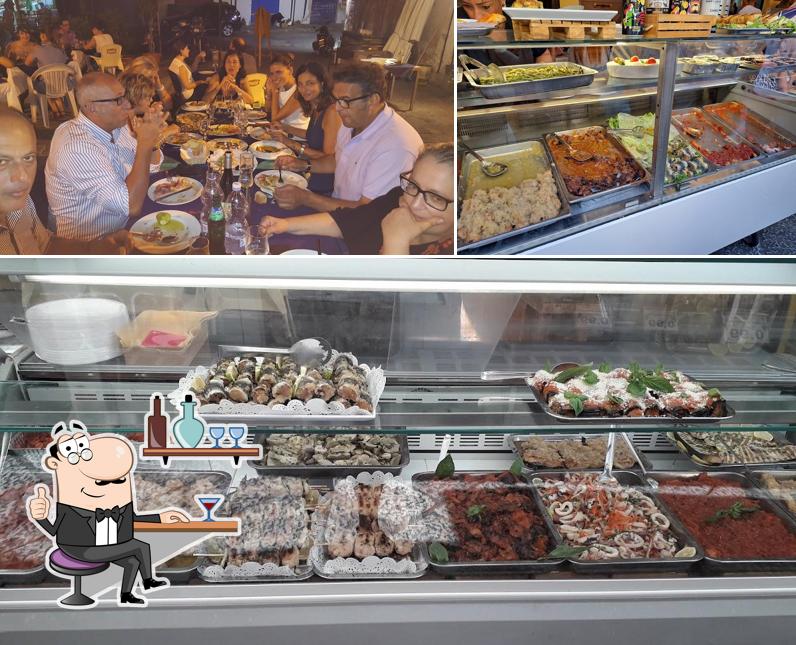 Siediti a un tavolo di Trattoria Supra i mura