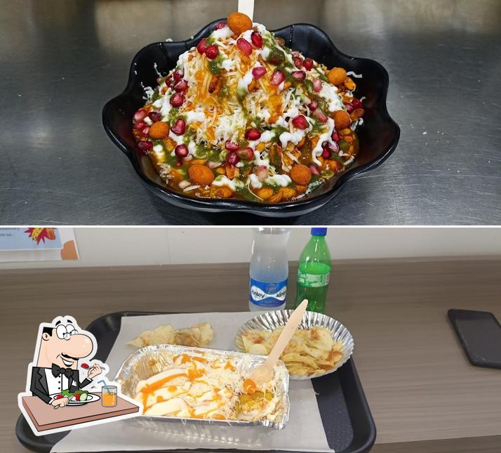 Food at Bhai Bhai Dabeliwala