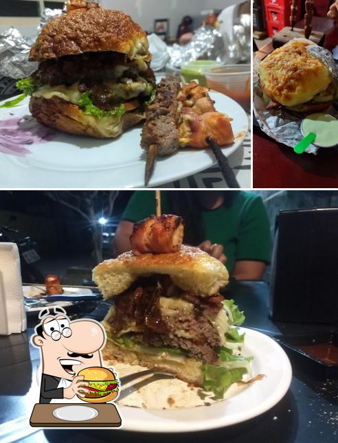 Os hambúrgueres do Churrasquinho do Matheus irão saciar diferentes gostos