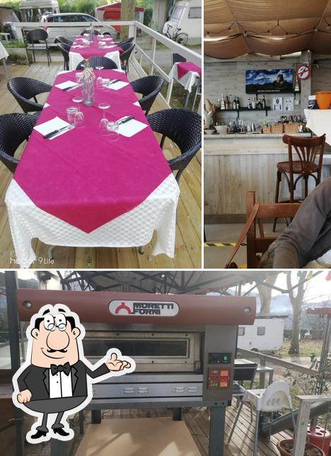 Gli interni di Osteria del lago