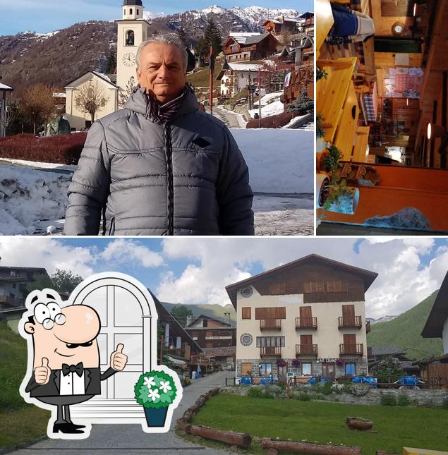 Guarda gli esterni di Bar Chamois