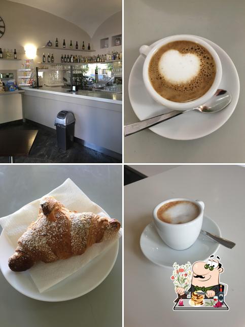 È gradevole bersi un bicchiere di vino a Caffè Della Torre