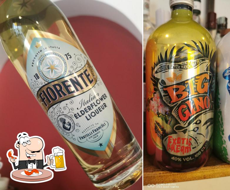 Puoi goderti un rinfrescante bicchiere di birra chiara o scura
