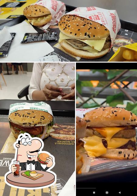 Order a burger at Biggies Burger : Grand Square Mall (Chennai)