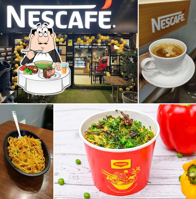 Hot and sour soup at Nescafe (Manish Nagar)