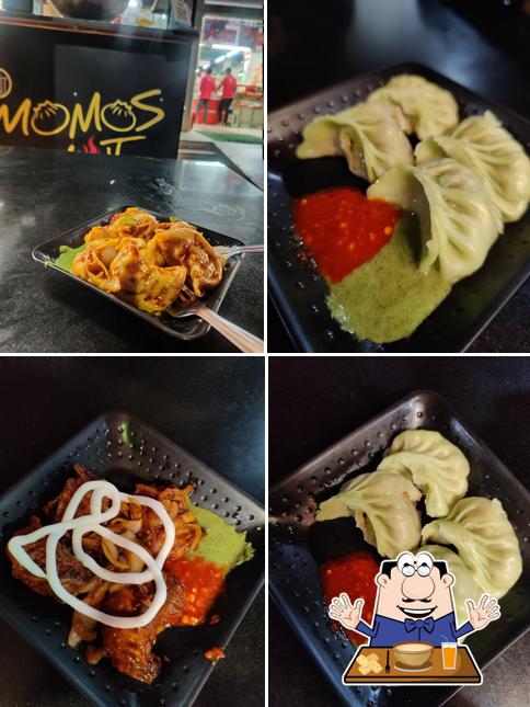 Food at Momos hut