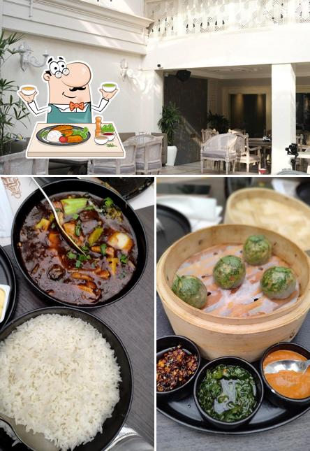 Seville - Bar & Lounge is distinguished by food and interior