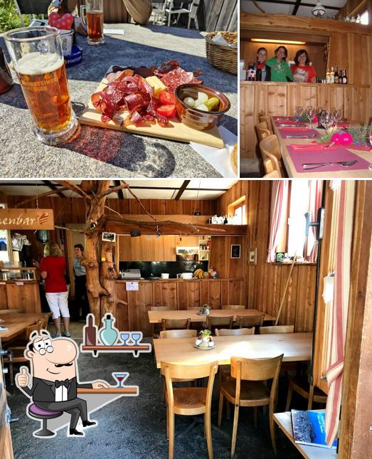 Tra le diverse cose da Jenisberger Gässälibeiz si possono trovare la interni e birra