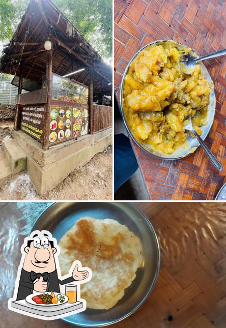 Food at Panikkotty Road Thattukada