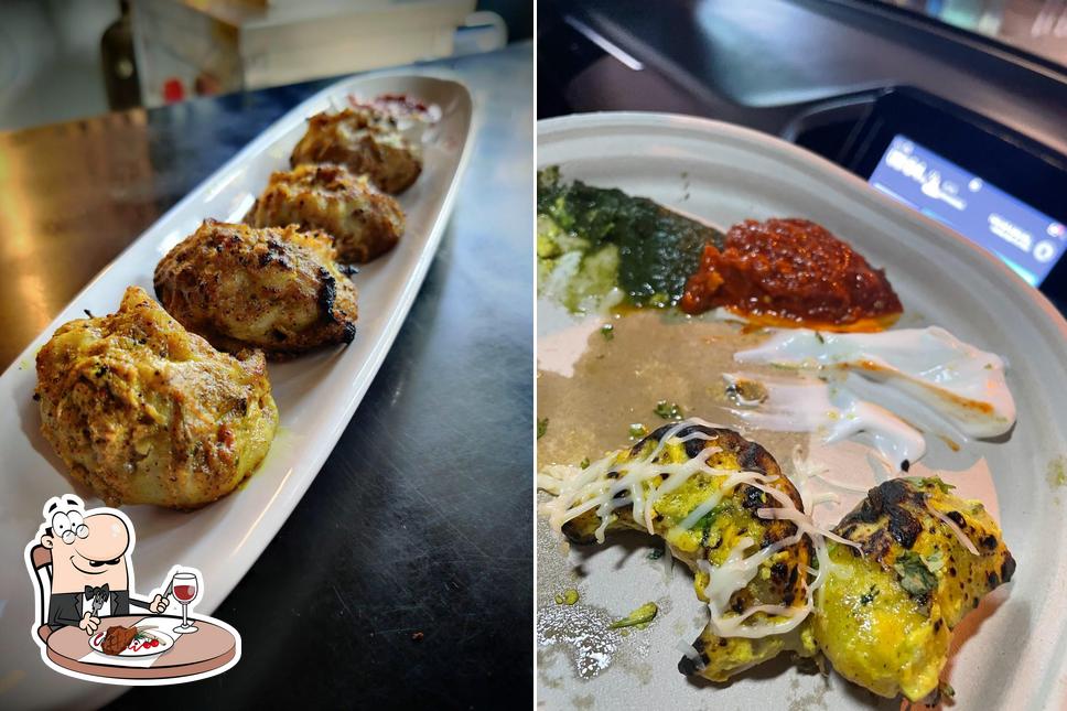 The Momo Lab: Best Tandoori Momo in Bangalore serves meat dishes