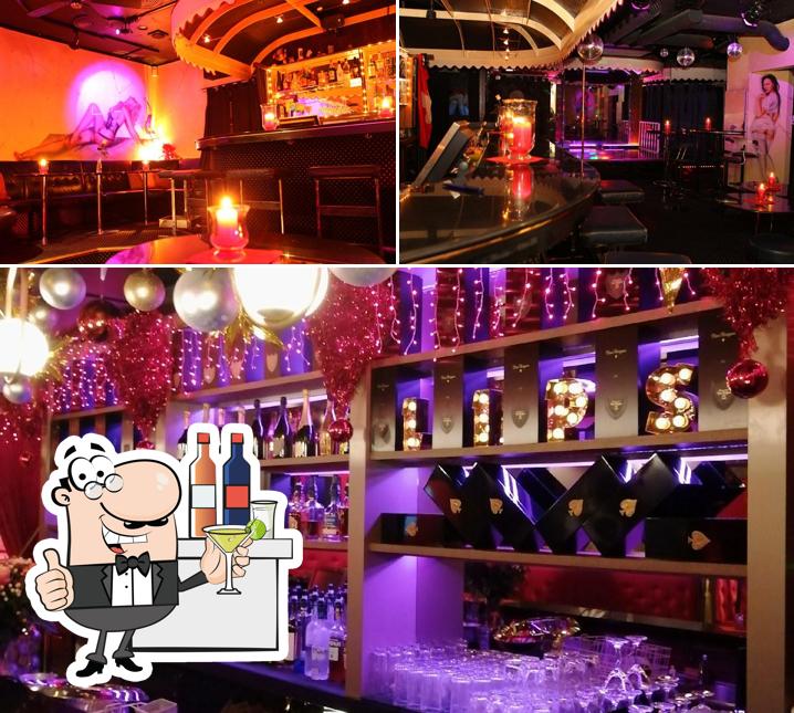 Guarda questa immagine di RED LIPS Strip Club Cabaret Night Club