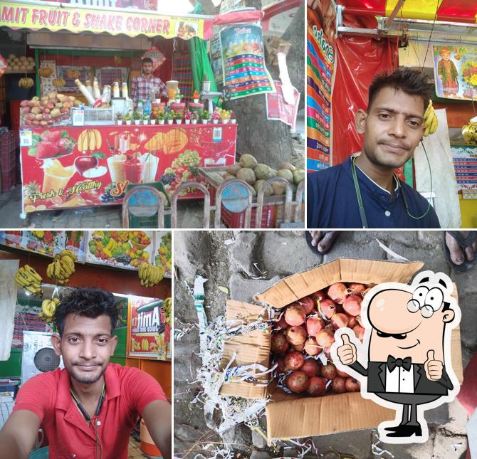 Here's a pic of Amit Fruit & Shake Corner