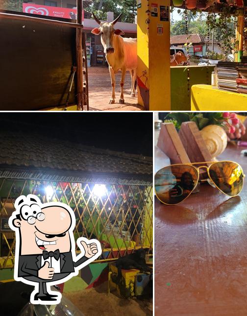 See the image of Cesare's Cafè
