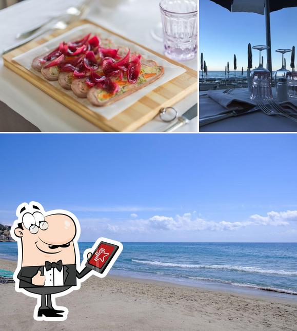 La foto della esterno e cibo di MaVit Bistrot