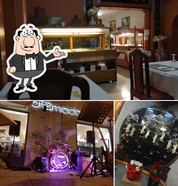 Siediti a un tavolo di hongkong