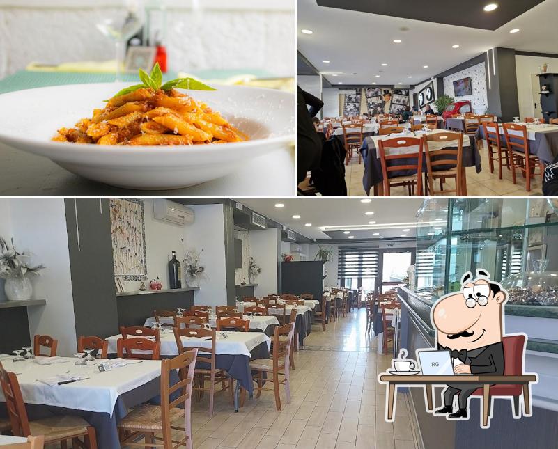 Siediti a un tavolo di Totò e Peppino Pizzeria Ristorante