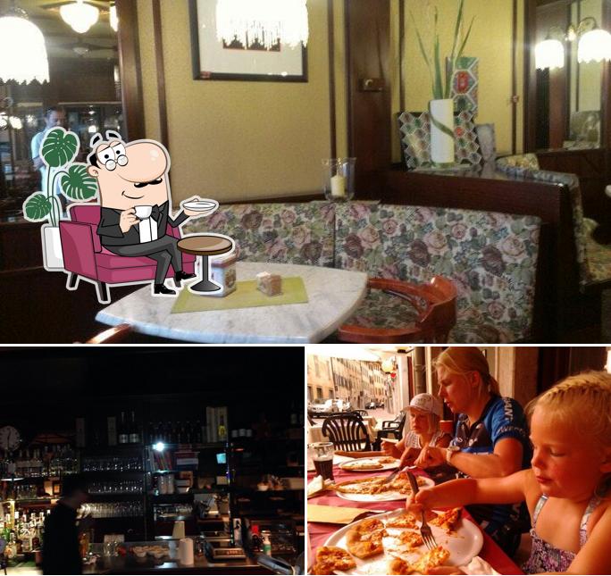 Tra le diverse cose da Bar Roma si possono trovare la interni e bancone da bar