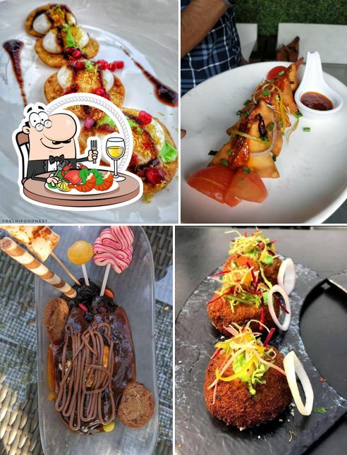 The guests of Housefull Cafe Lounge can order different seafood items