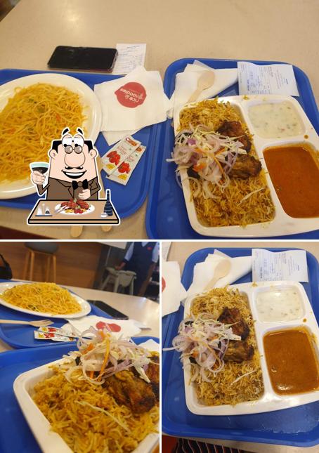 Order meat meals at Pizza Hut Mall of Travancore, Trivandrum