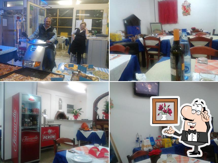 Gli interni di Speedy Pizza Don Camillo & Peppone