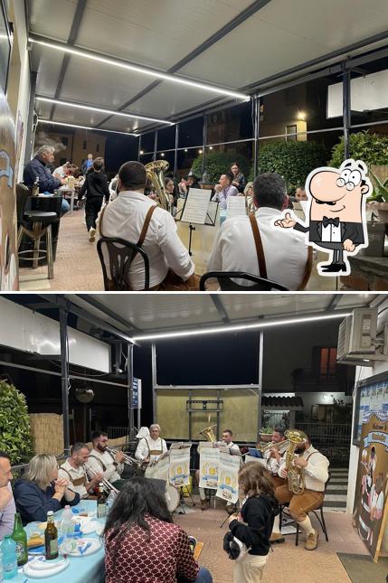 Gli interni di Bar degli Eroi