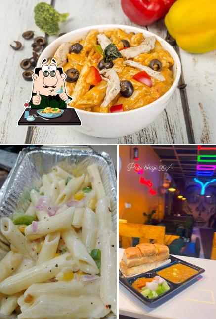 Macaroni and cheese at Hangout garden cafe & restro