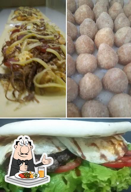 Comida em Pastel da Tia Oficial- Seu pastel na hora certa