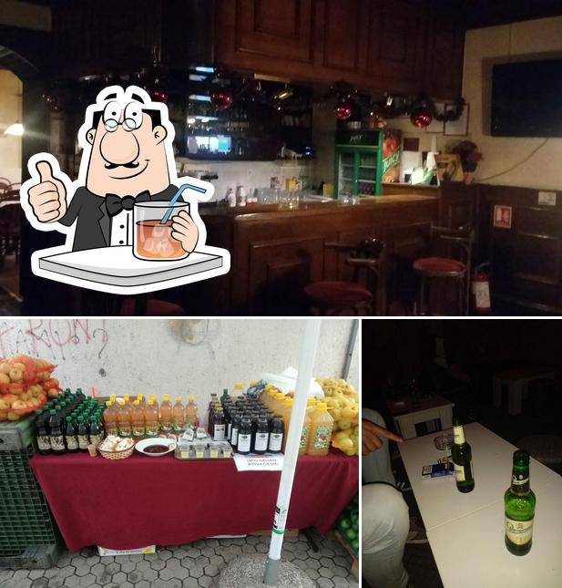Dai un’occhiata alla foto che raffigura la bevanda e interni di No1