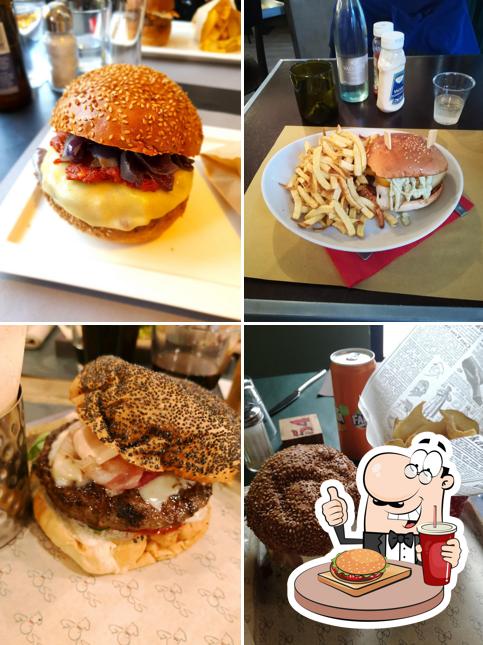 Prenditi un hamburger a Bier Stube Bergamo