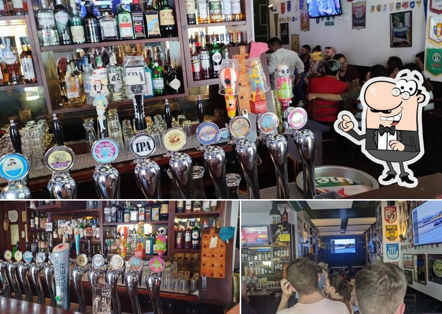 Guarda gli esterni di Offside Sports Pub
