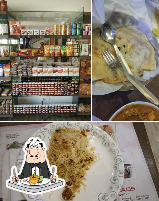 Food at Cross Roads Gollapudi