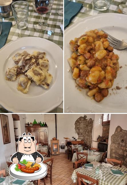 La immagine della cibo e interni di Ristorante Caffè Torino