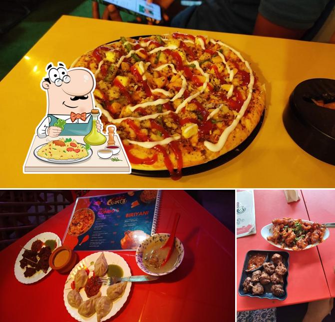 Meals at CAFE EKANTE
