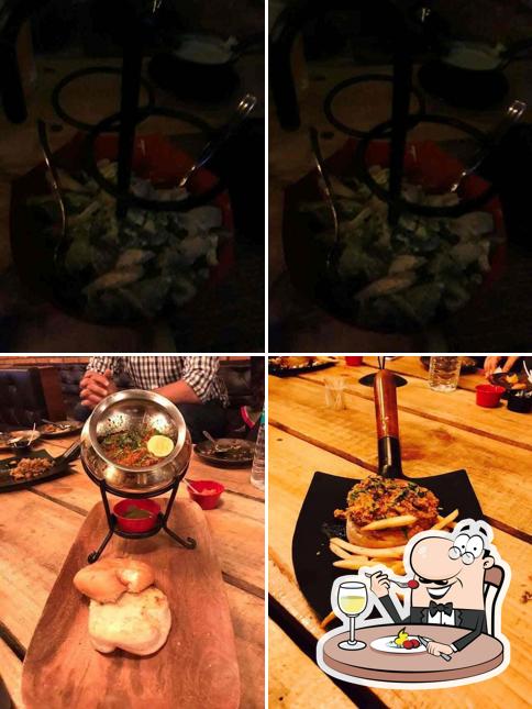 Food at Pitchers Cafe Bar