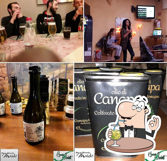 La foto di bevanda e interni da Pizzeria bar Maide