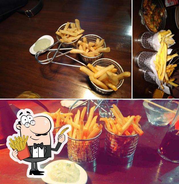Order fries at My Regular Place, Dadar