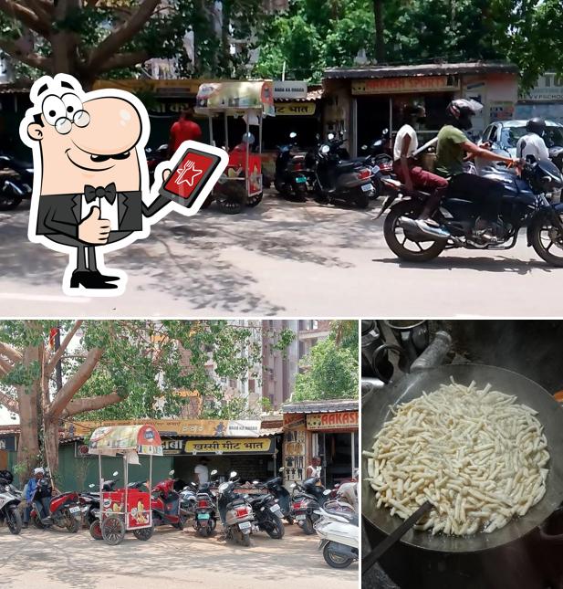Look at the picture of baba ka dhaba