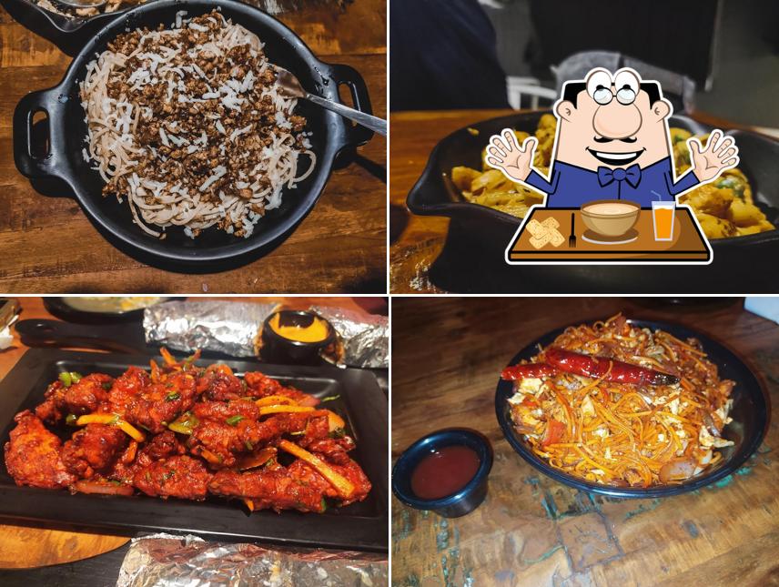 Food at HOMETOWN CAFE