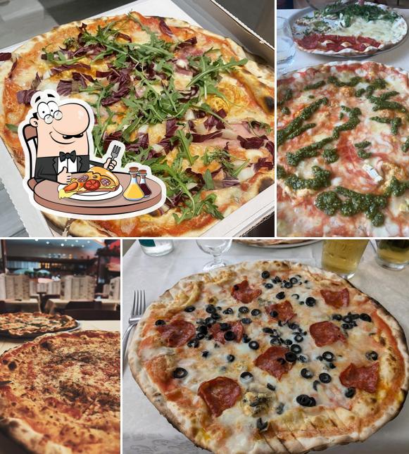 Ordina tra le molte varianti di pizza
