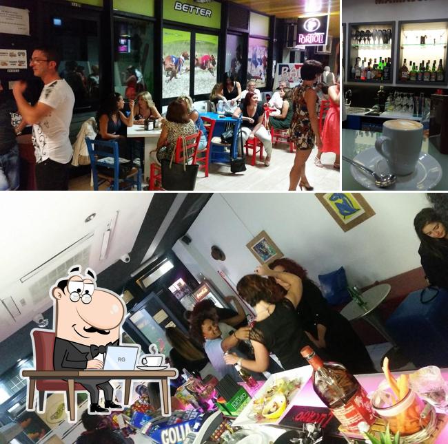 Dai un'occhiata agli interni di Mamajuana Cafè - Bar & Tapas