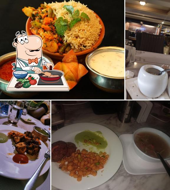 Chicken curry at Palamuru Grill, Khammam