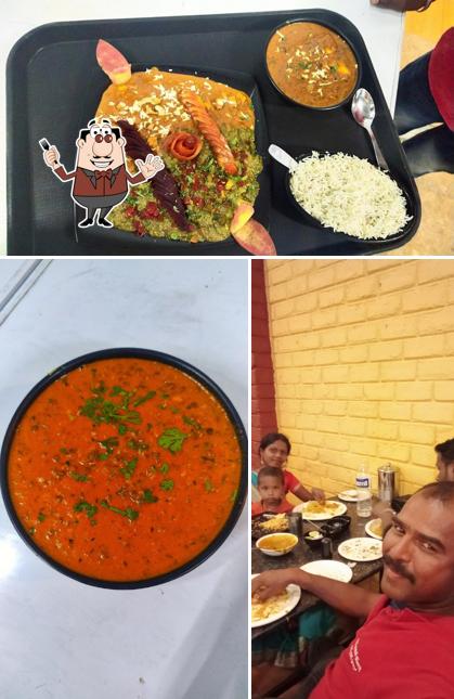 Food at Hotel Shivnandan