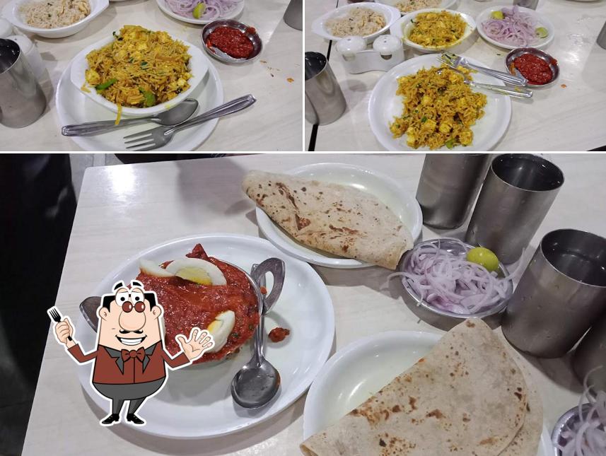 Meals at Bharat Coffee House