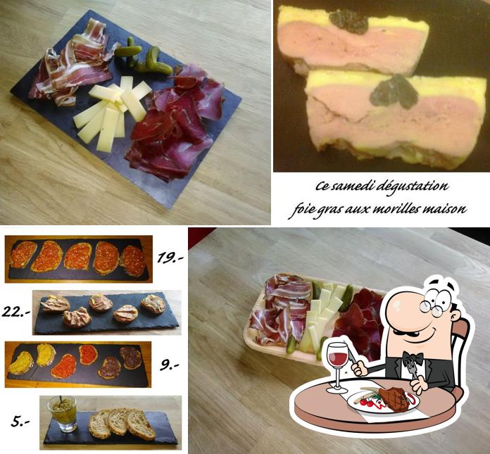 Ordina i piatti di carne a Au Diablevin