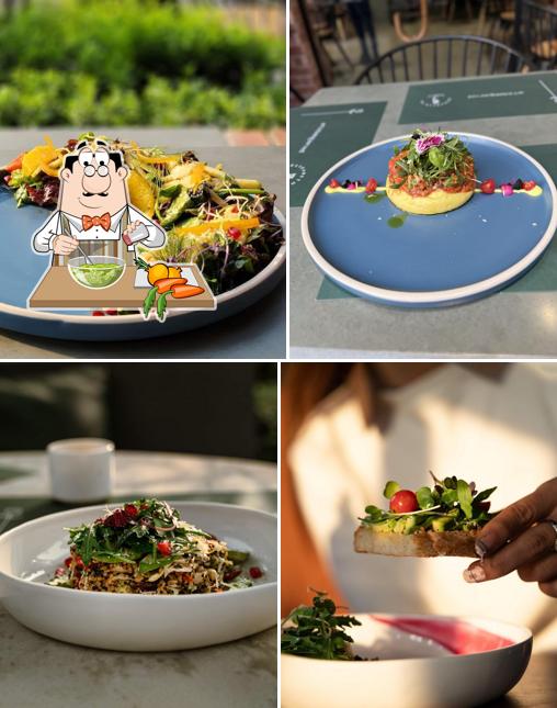 Seaweed salad at Cafe Elizabeth III