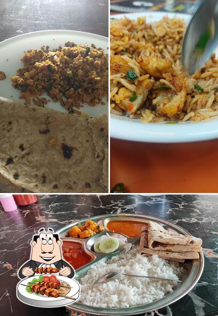 Food at Hotel Mini Punjab