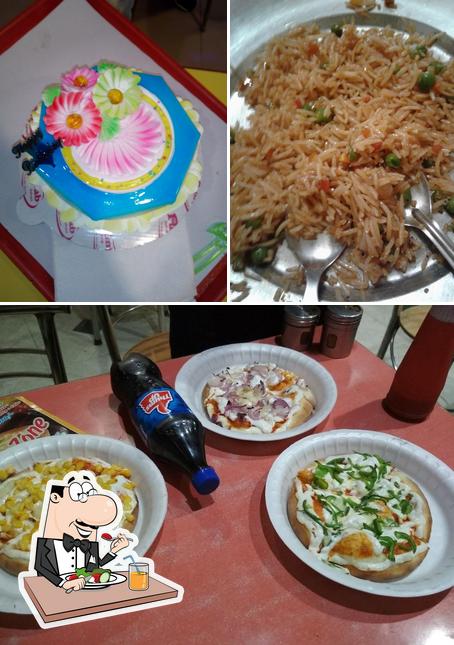 Food at PIZZA HUB Xtreme