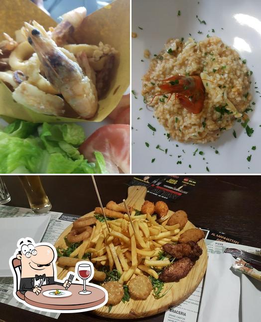 Platti al Risto Pub Pizzeria Manhattan